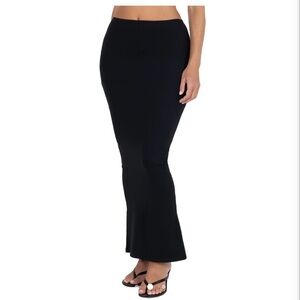 Davis Active black maxi skirt